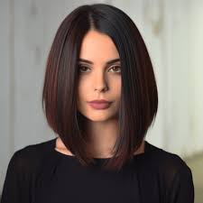 چگونه خواب و سبک زندگی روی زیبایی پوست و مو اثر می‌گذارد و نقش خدمات سالن زیبایی الی بیوتی 